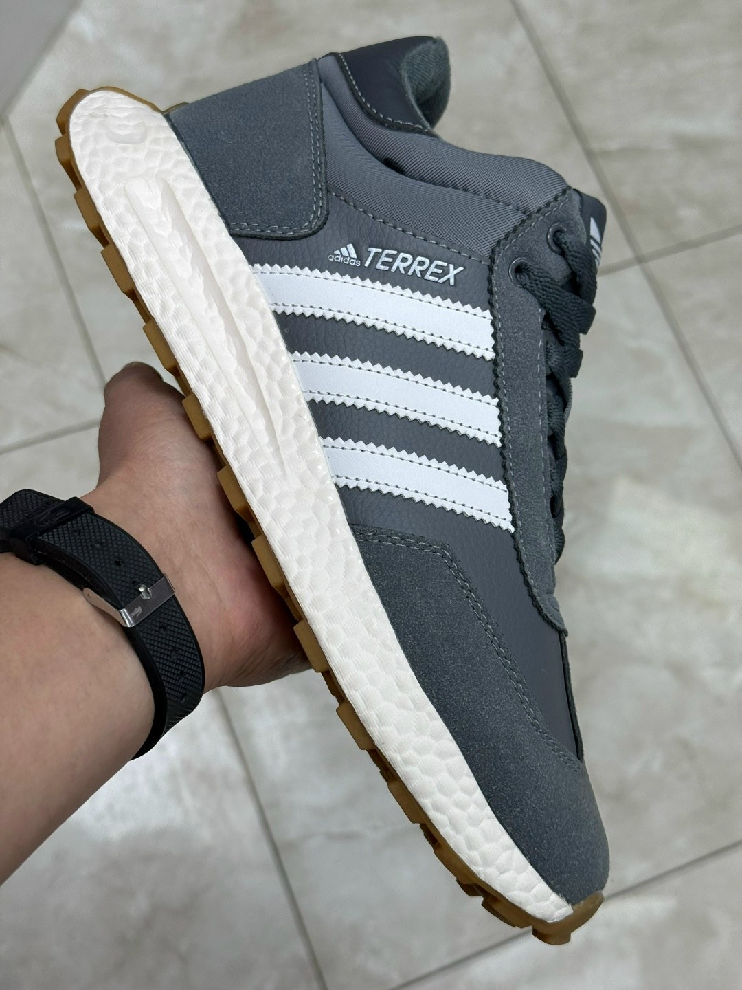 зимние кроссовки adidas,кроссовки adidas,зимние мужские кроссовки adidas,кроссовки мужские adidas,