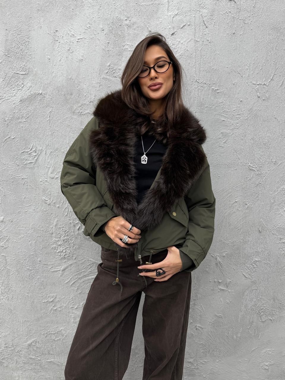 куртка короткая,куртка женская,куртка женская с мехом,куртка с мехом,пуховики с мехом