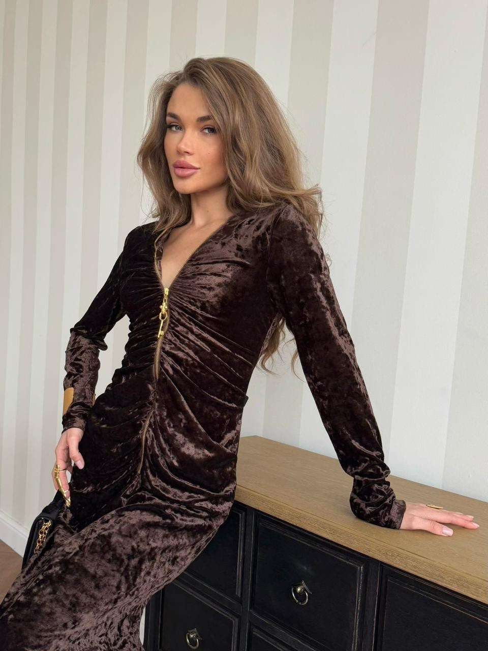 бархатное платье,платье из бархата,черное бархатное платье,вечернее платье из бархата,платье велюр