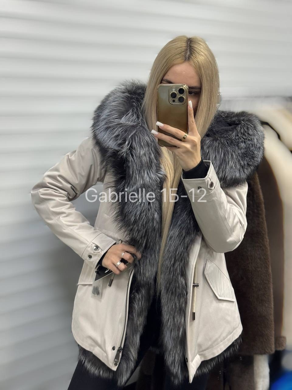 парка с натуральным мехом,парка с натуральным мехом женская,парка с мехом,парка с натуральным мехом чернобурки,парка с мехом женская