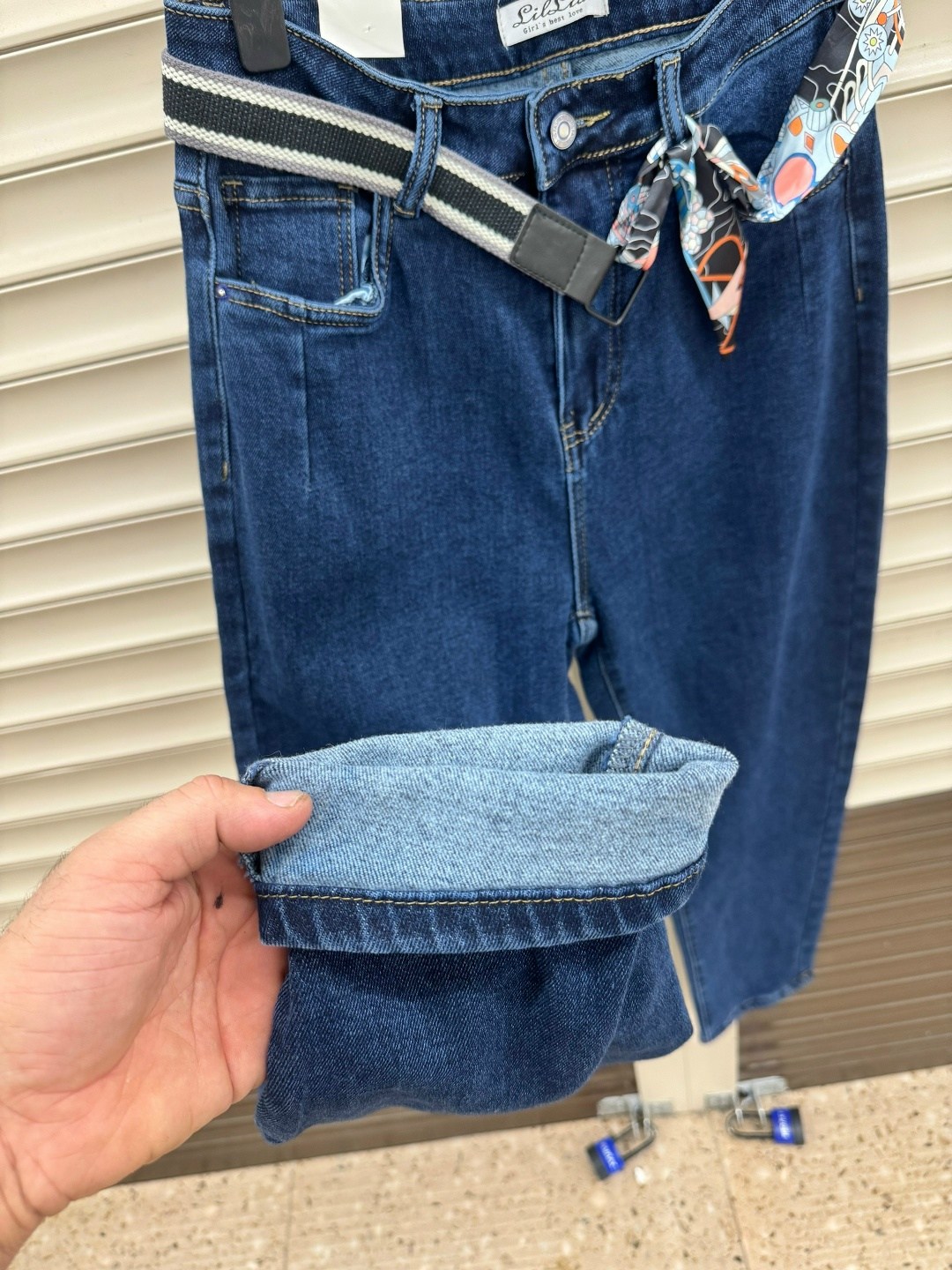 джинсы женские,джинсы мом,брюки джинсы,джинсы модные,стильные джинсы