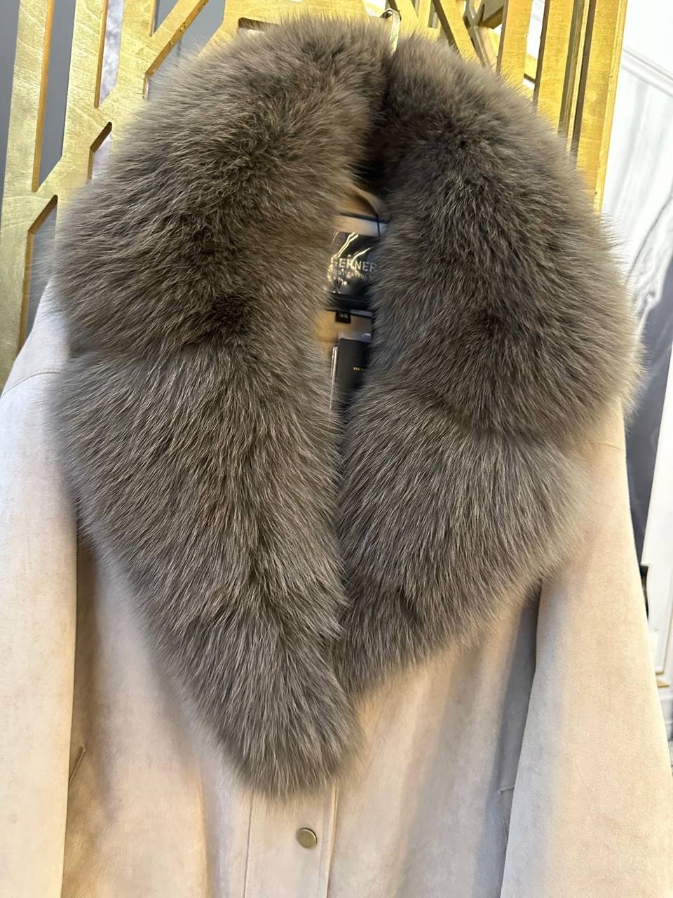 пуховики с мехом,пуховики с натуральным мехом,пуховик мах мара зимний женский с мехом,пуховик с натуральным мехом женский,зимние куртки