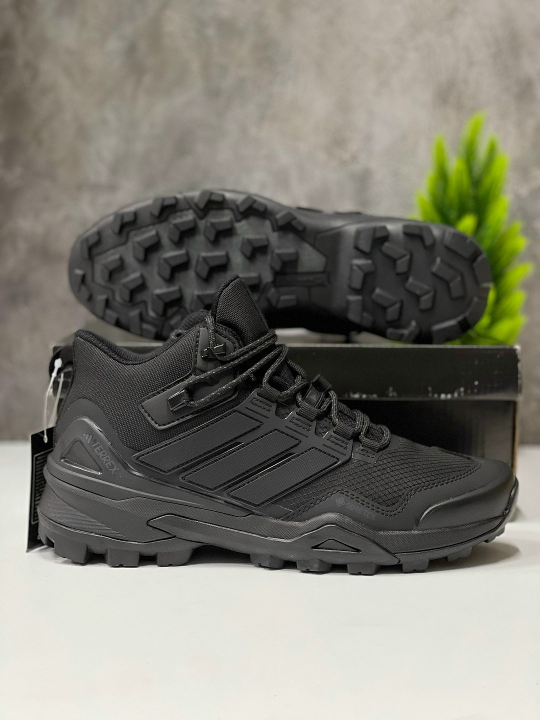 кроссовки adidas terrex,кроссовки adidas gore tex мужские модель 2025 год,кроссовки мужские adidas,кроссовки мужские adidas terrex,ботинки adidas terrex