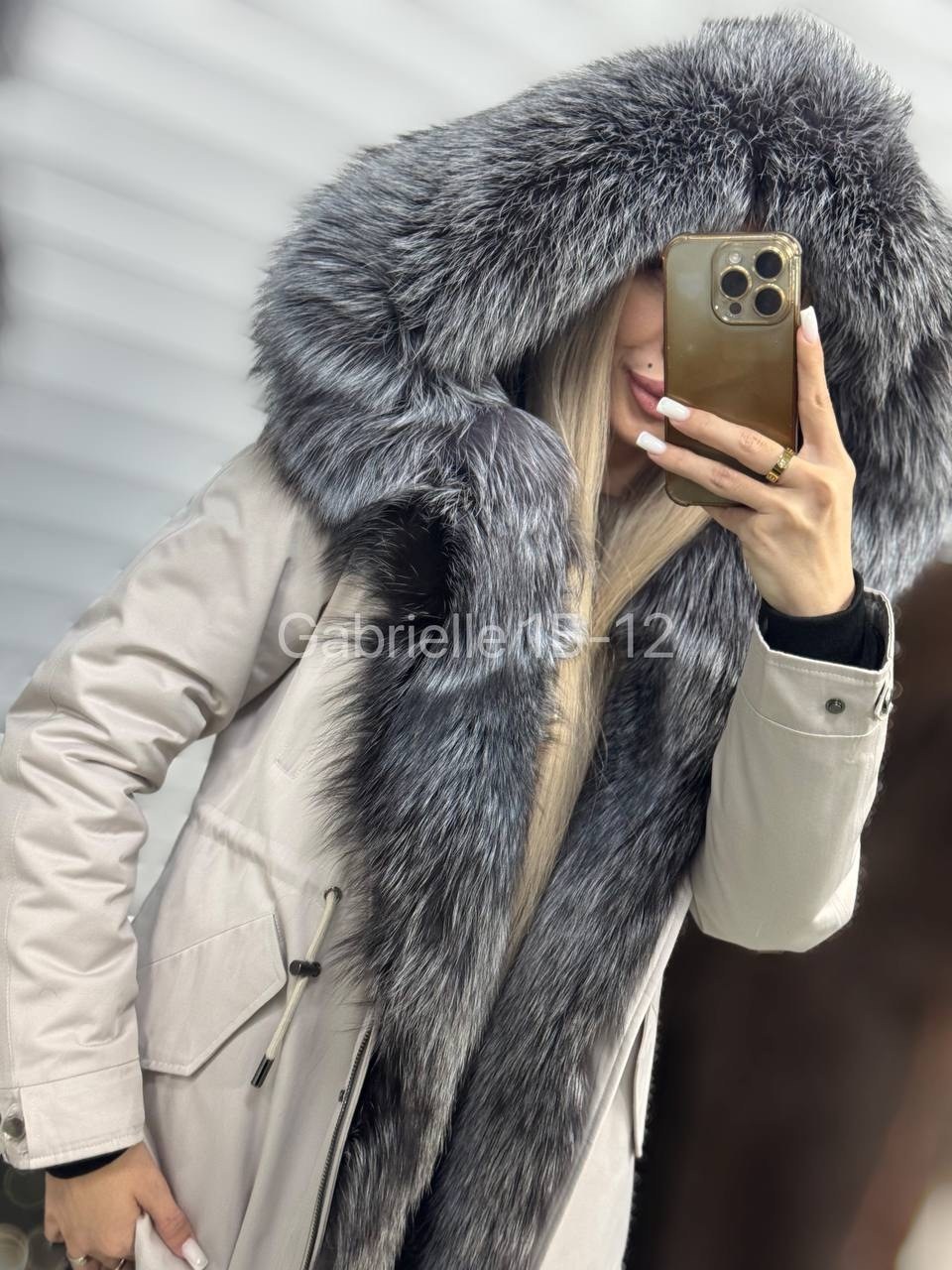 парка с натуральным мехом,парка с натуральным мехом женская,парка с мехом,парка с натуральным мехом чернобурки,парка с мехом женская
