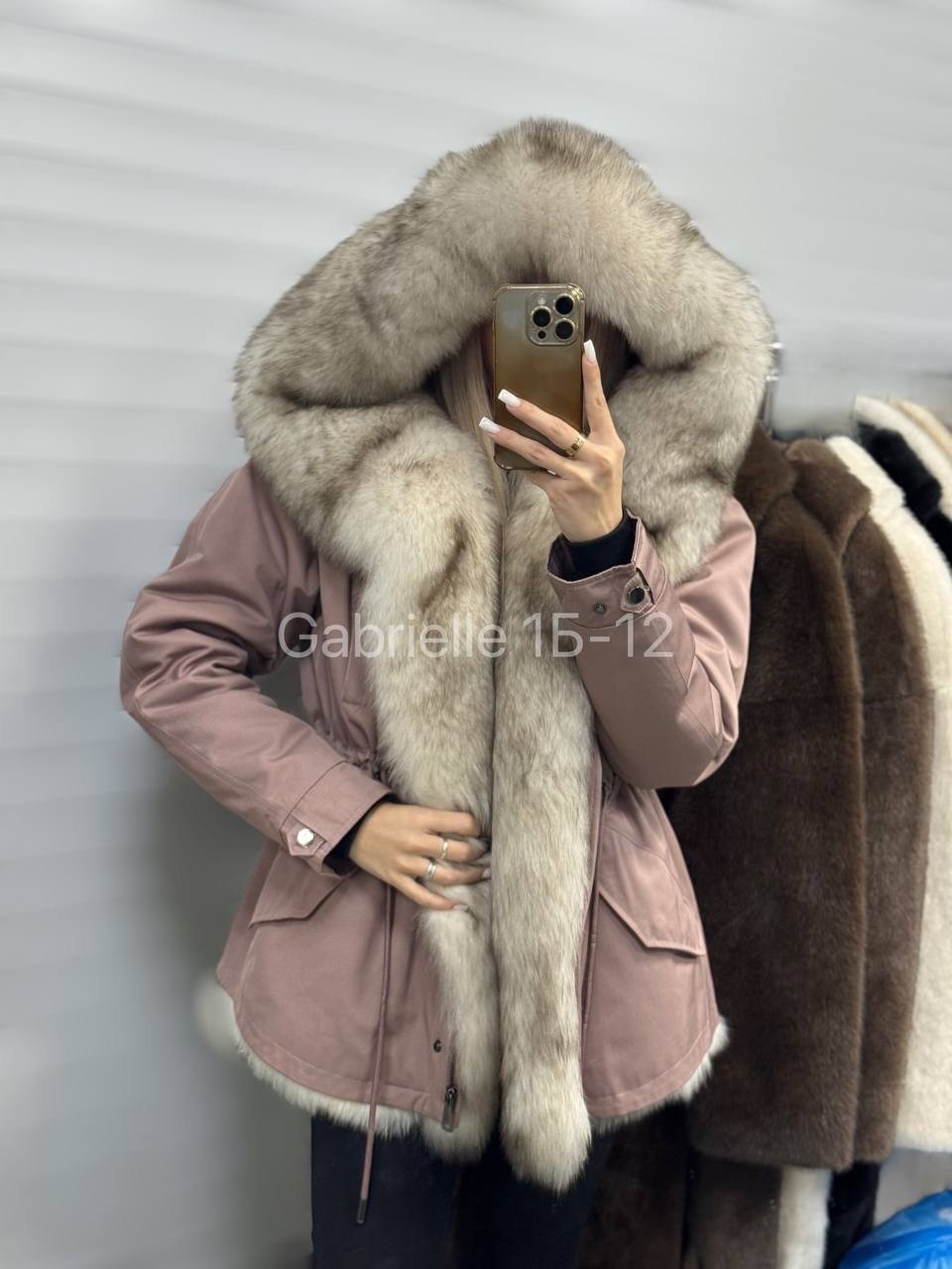 парка с натуральным мехом,парка с натуральным мехом женская,парка с мехом,женская парка с мехом,парка мех песец