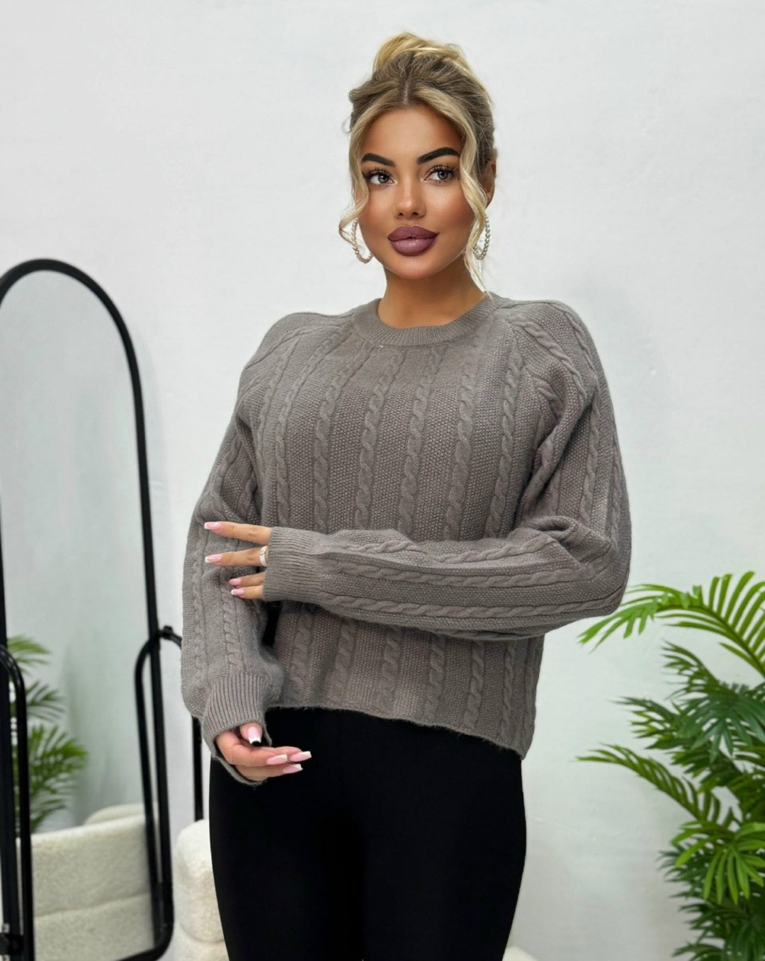 вязаные свитера женские,вязаные свитера,свитера женские,вязаные джемпера,модные свитера