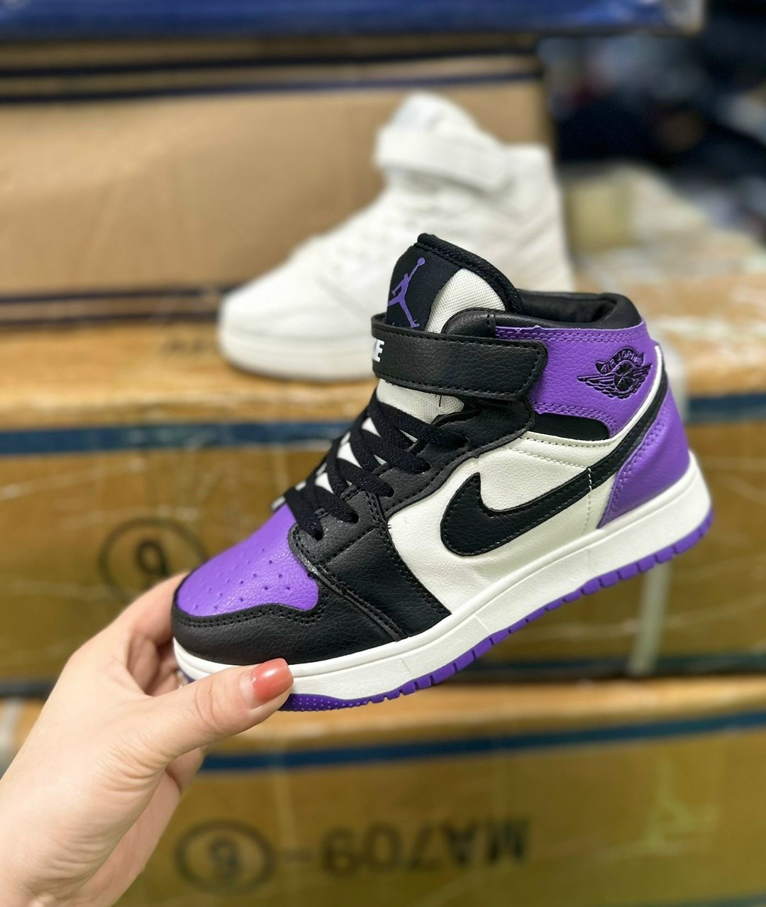 кроссовки найк джордан фиолетовые,кроссовки женские nike air jordan 1,кроссовки nike air jordan 1 retro high,кроссовки,кроссовки nike air jordan 1 retro