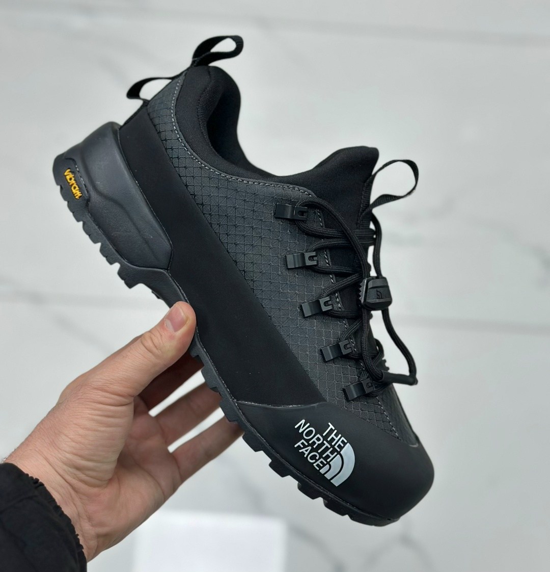 кроссовки the north face,кроссовки мужские the north face,ботинки the north face,черные кроссовки,кроссовки
