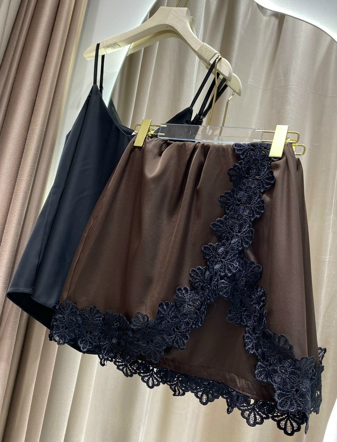 куртка замшевая,кожаные куртки,замшевая куртка женская,куртка бомбер,кожаная женская куртка