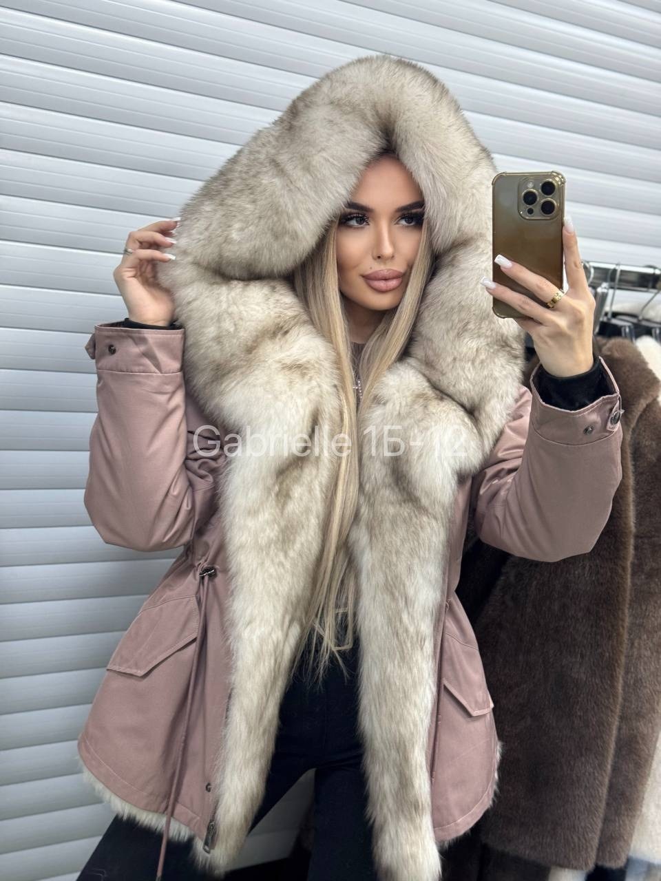 парка с натуральным мехом,парка с натуральным мехом женская,парка с мехом,женская парка с мехом,парка мех песец