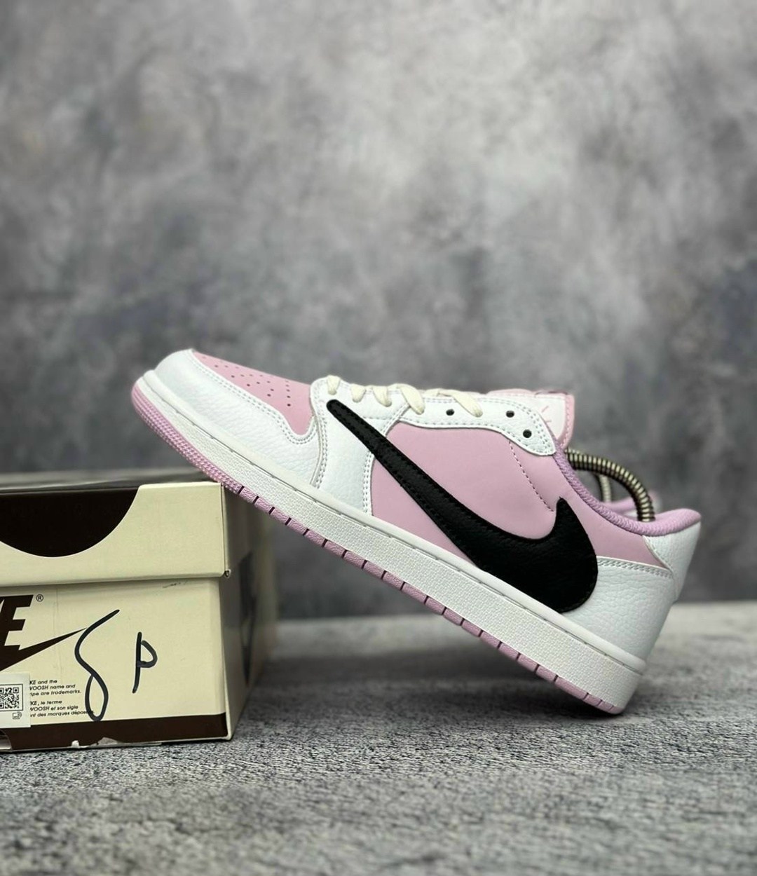 nike air jordan 1 low,nike air jordan 1 low se,кроссовки travis scott x air jordan 4 retro,кроссовки,air jordan 1 low