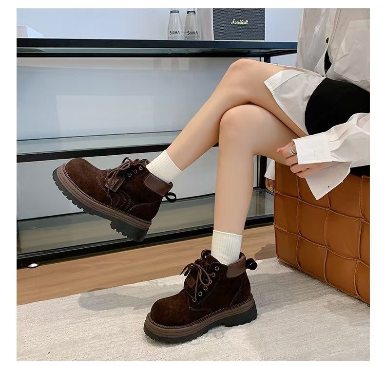 ,женские ботинки,зимняя женская ,женская ,ботинки модные