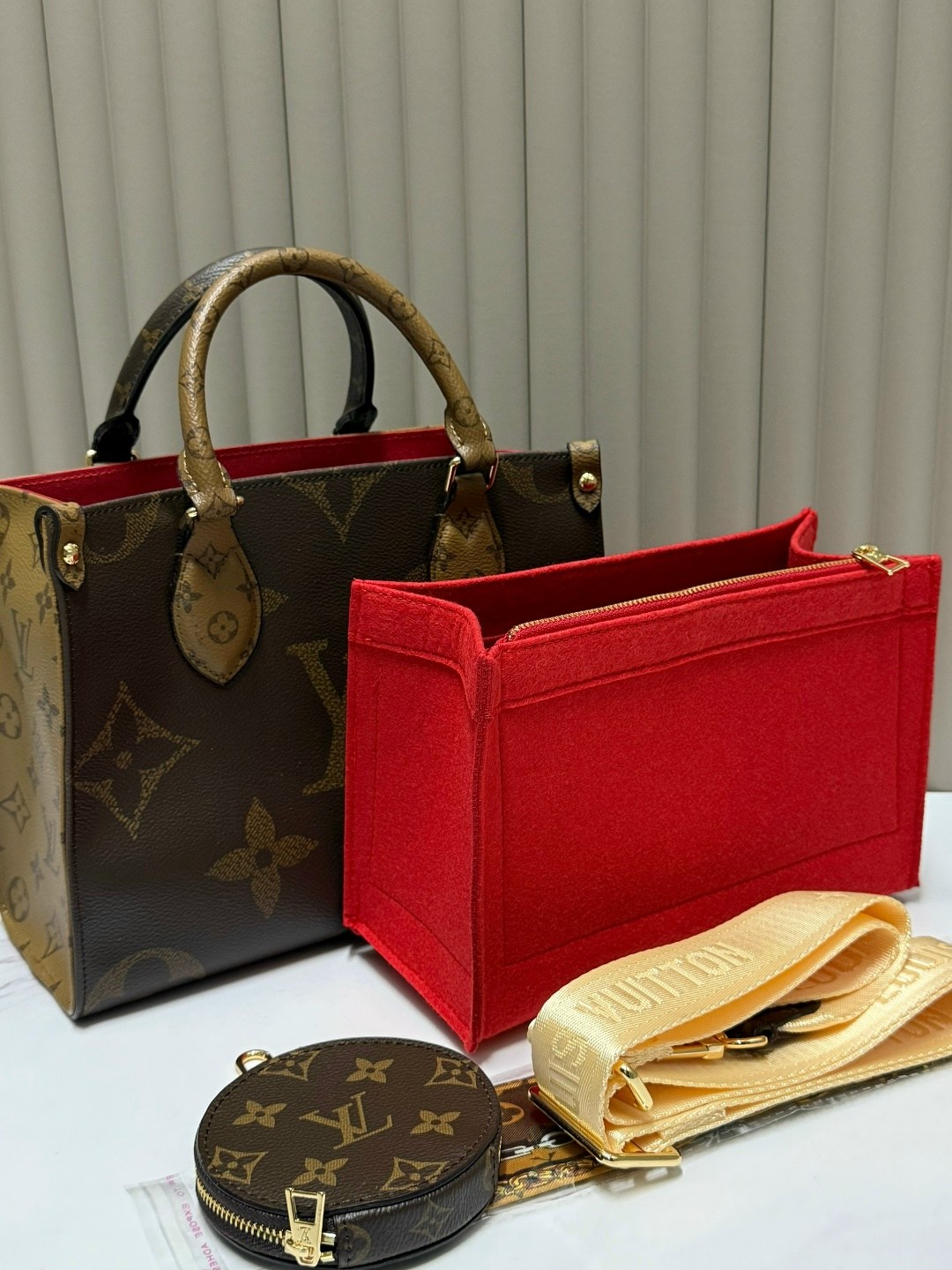 сумка органайзер,органайзер,сумка,сумка женская louis vuitton,сумочка органайзер