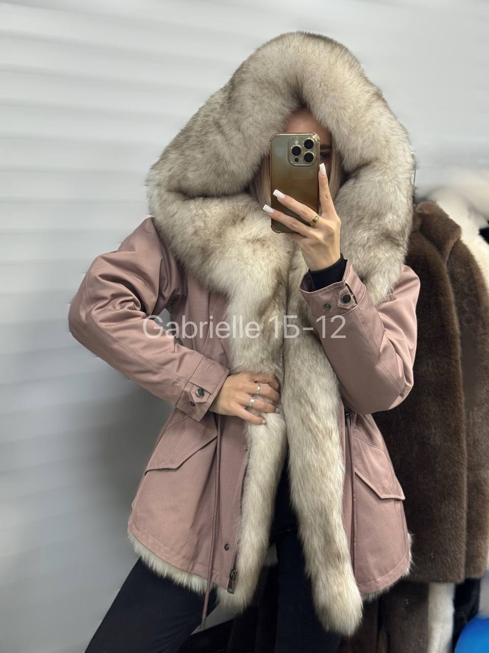 парка с натуральным мехом,парка с натуральным мехом женская,парка с мехом,женская парка с мехом,парка мех песец