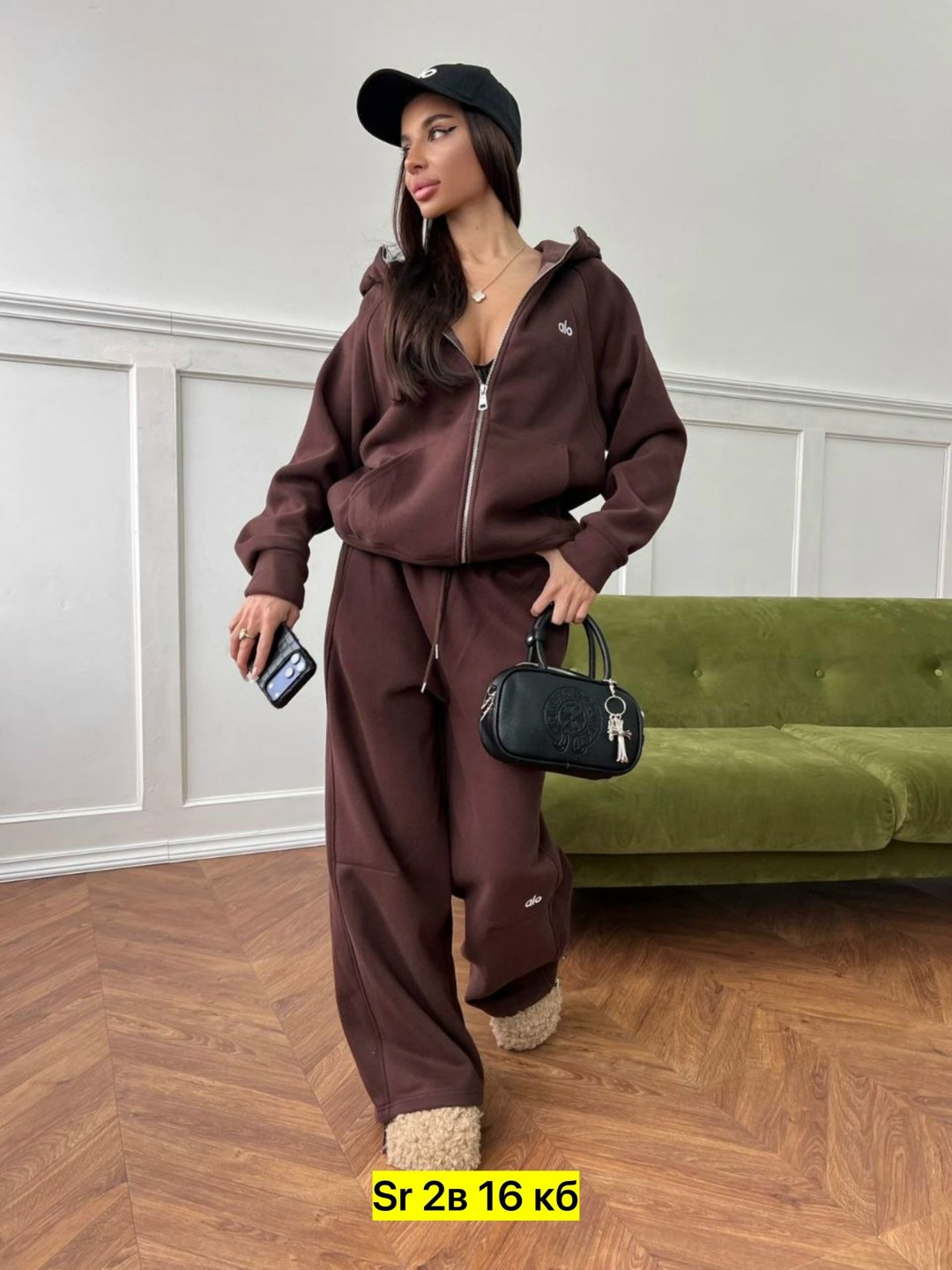 костюмы спортивные женский,спортивные костюм,костюм на флисе,трикотажные костюмы,женские костюмы