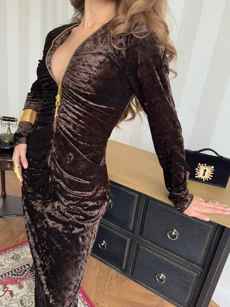бархатное платье,платье из бархата,черное бархатное платье,вечернее платье из бархата,платье велюр