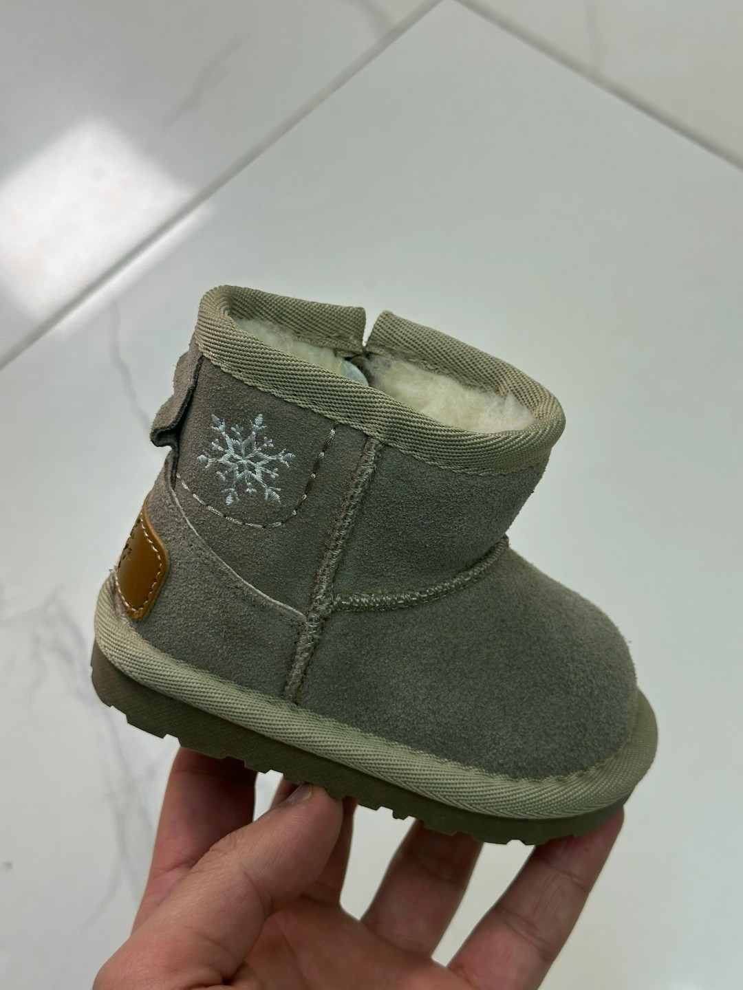 ,зимние детские ботинки,детские ботинки,теплая ,детские полусапожки
