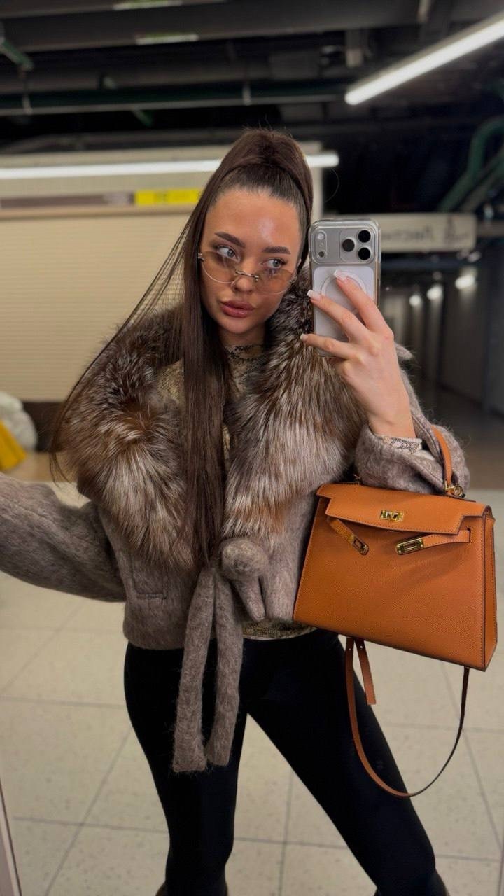 пальто с мехом,меховая куртка,шубка,пальто с мехом чернобурки,мех чернобурка