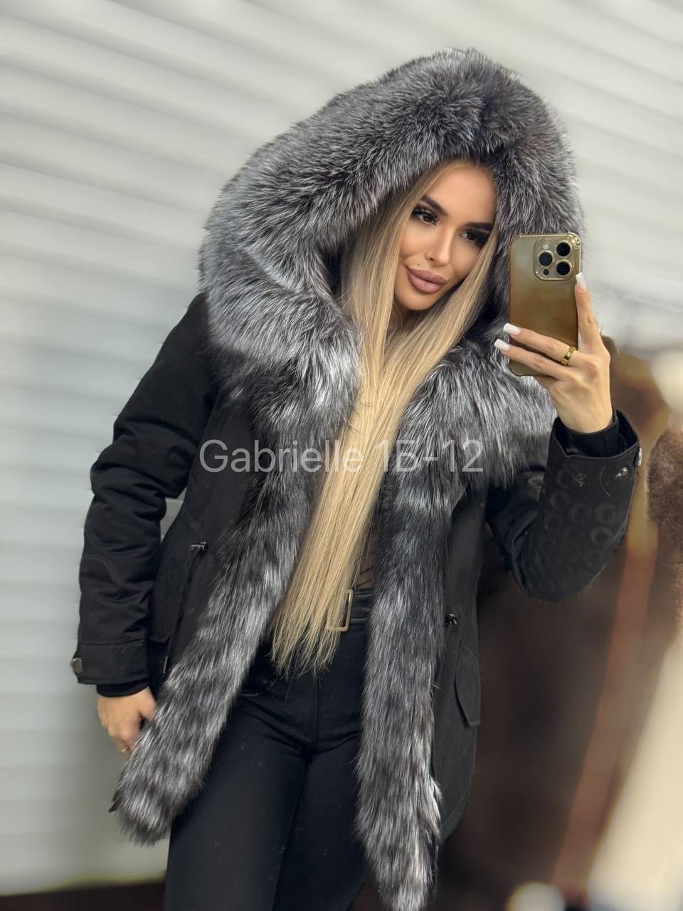 парка с мехом,парка с натуральным мехом,парка с мехом чернобурки,парка женская с натуральным мехом,мех чернобурка