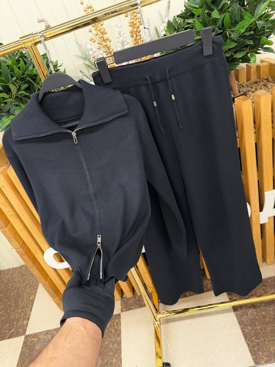 спортивный костюм brunello cucinelli,костюм brunello cucinelli,трикотажные костюмы,кашемировый костюм,вязаные костюмы