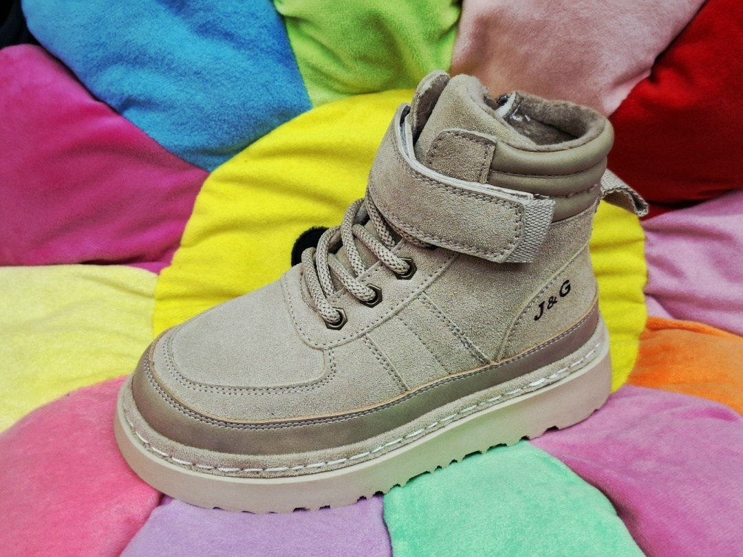 ,ботинки ugg,демисезонная ,ботинки мальчикам,детские ботинки бартек зимние