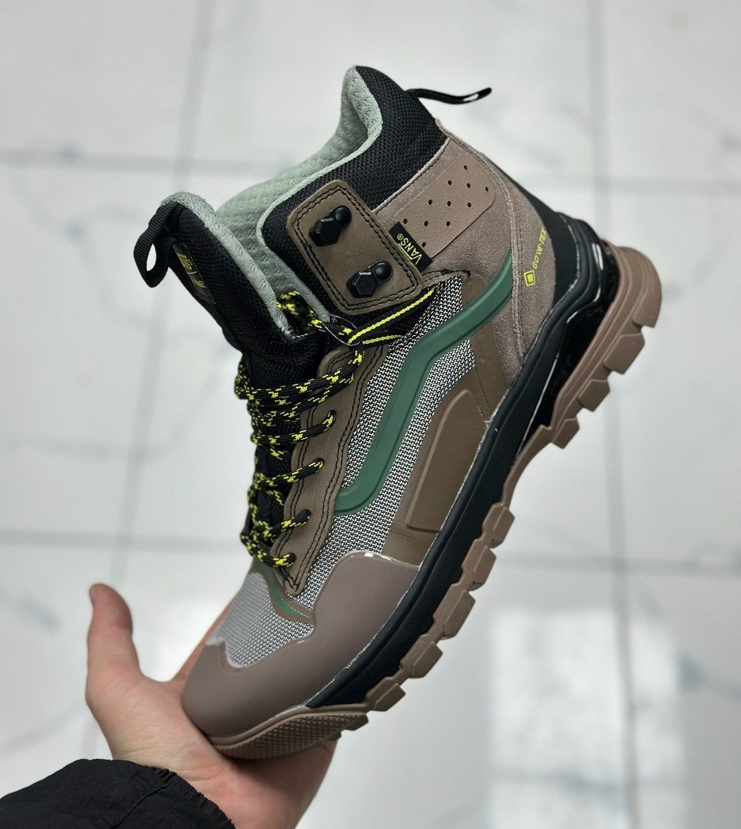 зимние кроссовки salomon,salomon кроссовки мужские,кроссовки salomon,соломон софтшелл кроссовки зимние,зимние ботинки salomon