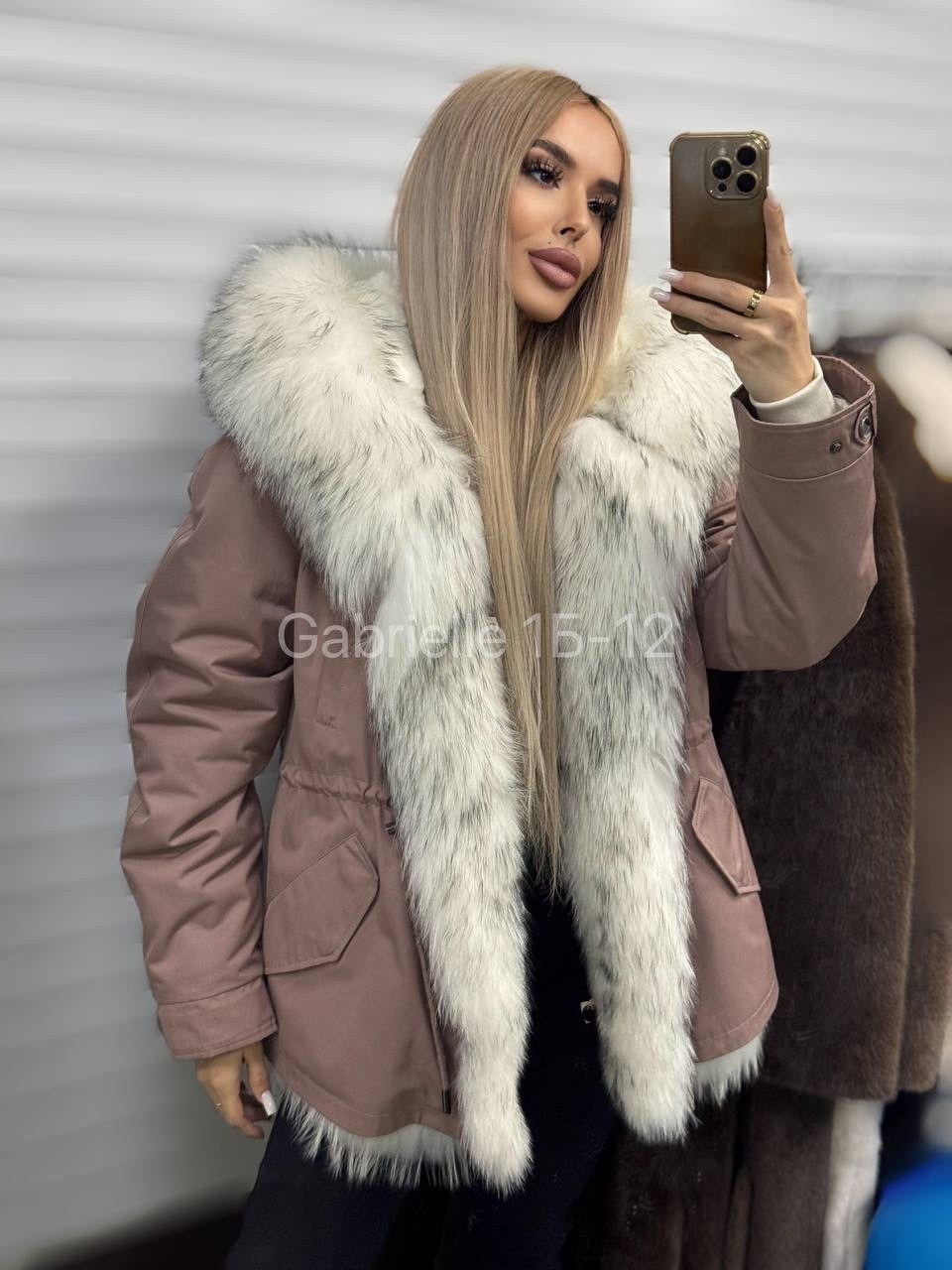 парка с натуральным мехом,парка женская с натуральным мехом,парка с мехом,женская парка с мехом,парка зимняя с мехом