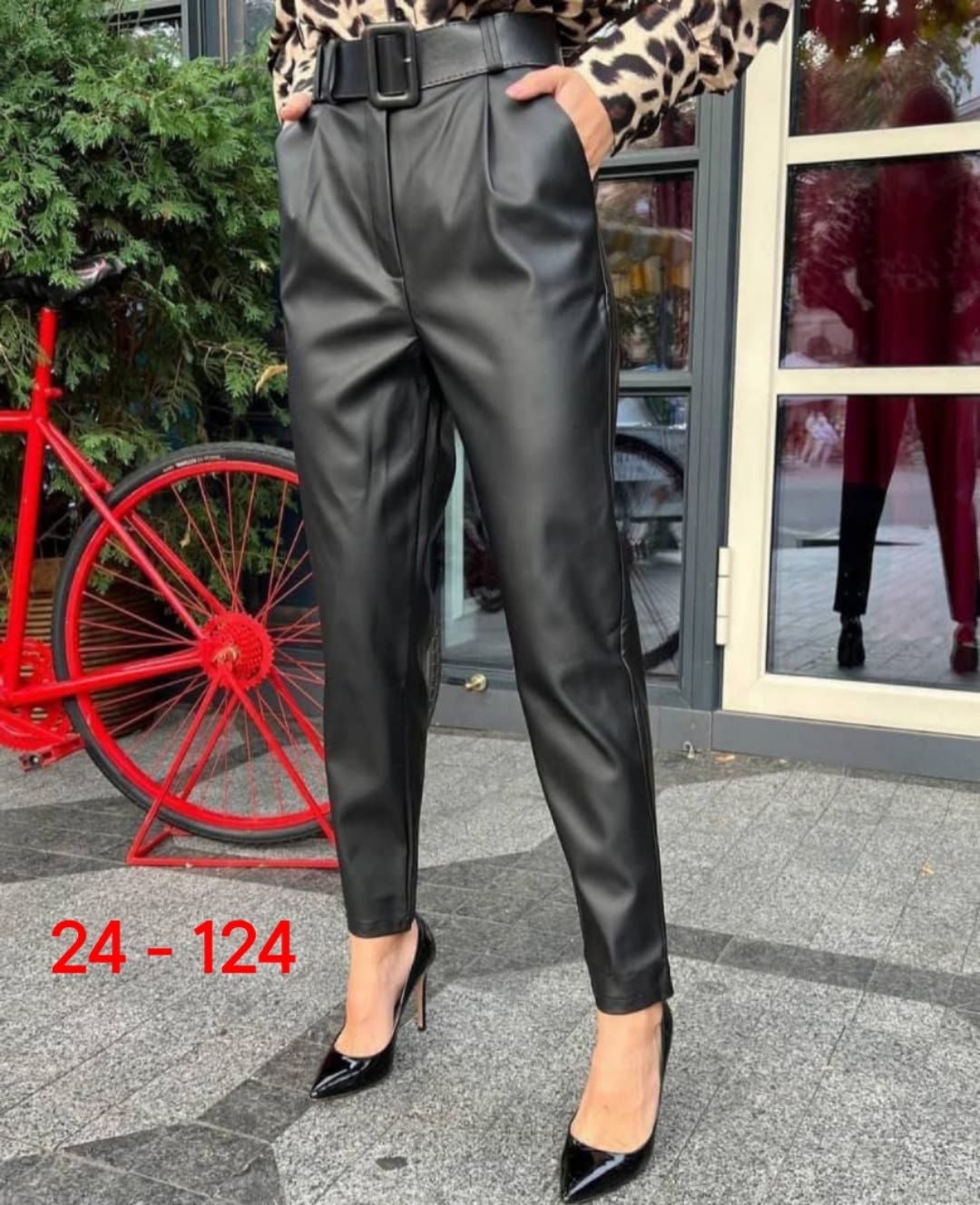 брюки женские мом из экокожи,кожаные женские брюки,прямые брюки из экокожи,брюки из экокожи утепленные,кожаные брюки