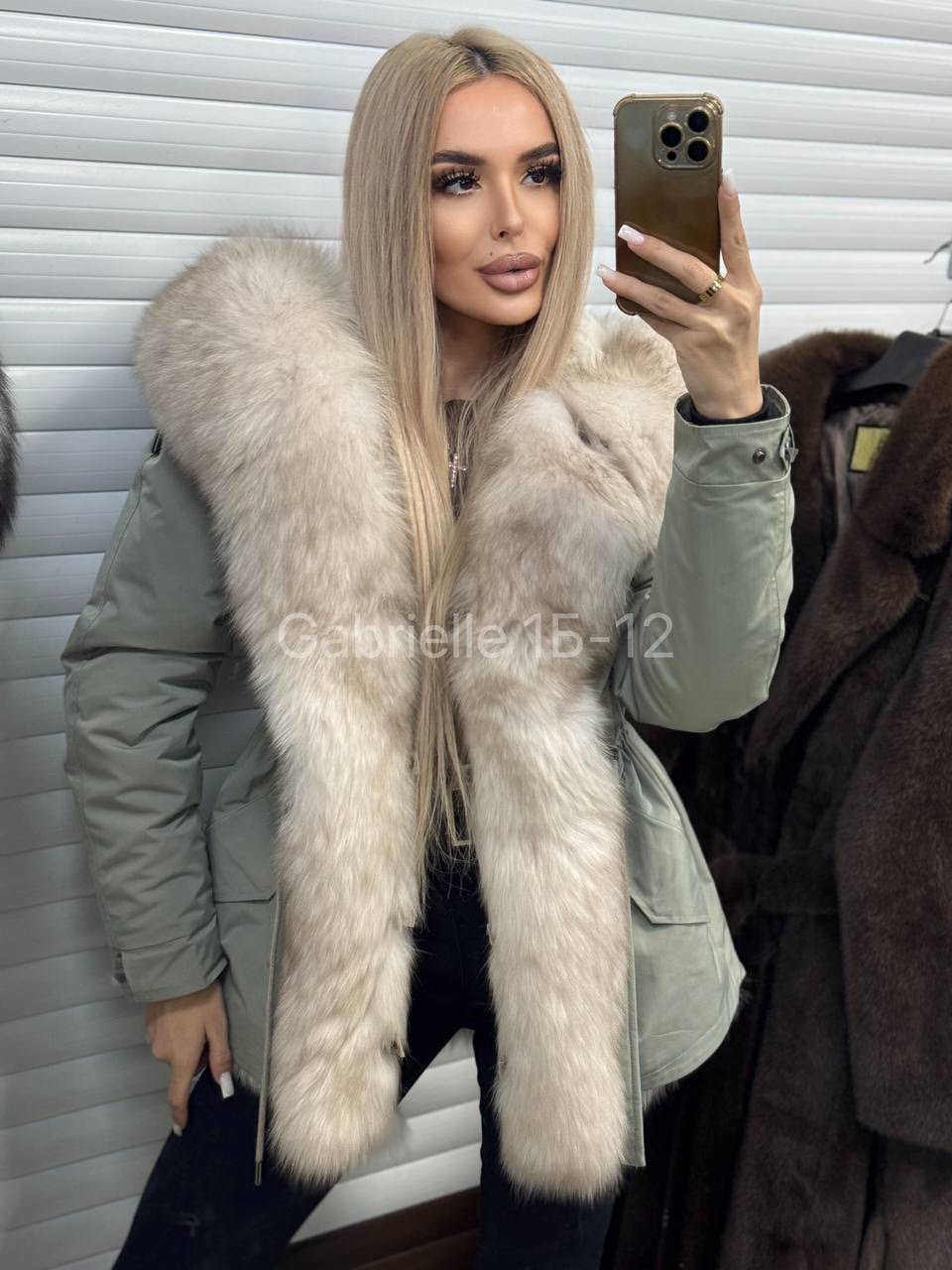 парка с натуральным мехом,парка женская с натуральным мехом,парка с мехом,пуховики с мехом,зимние куртки