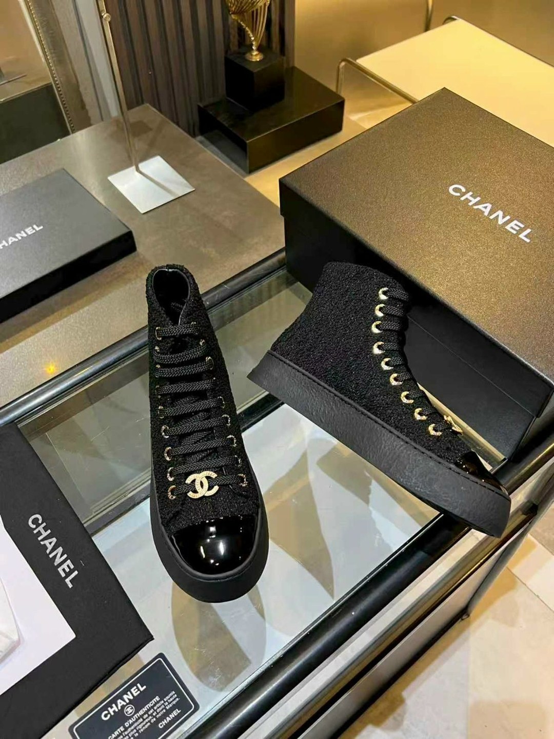 ,chanel кроссовки,кеды диор черные,ботинки chanel,кеды женские chanel