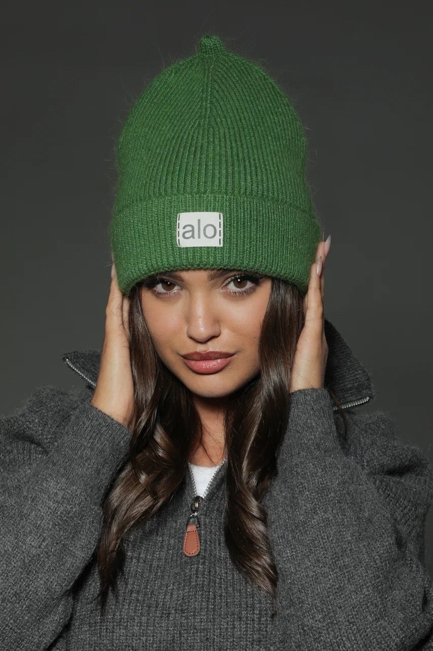 вязаная шапка,шапка для женщин,женская шапка,модные шапки,шапка бини