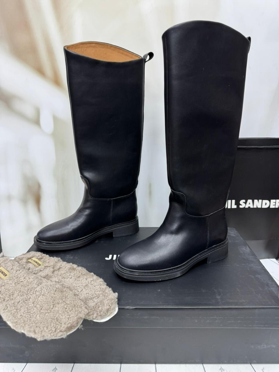 ,женские сапоги,сапоги jil sander,кожаные сапоги,высокие сапоги