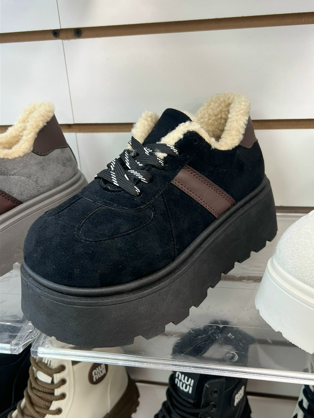 ,женская  зимняя,женские угги,женская , зимняя