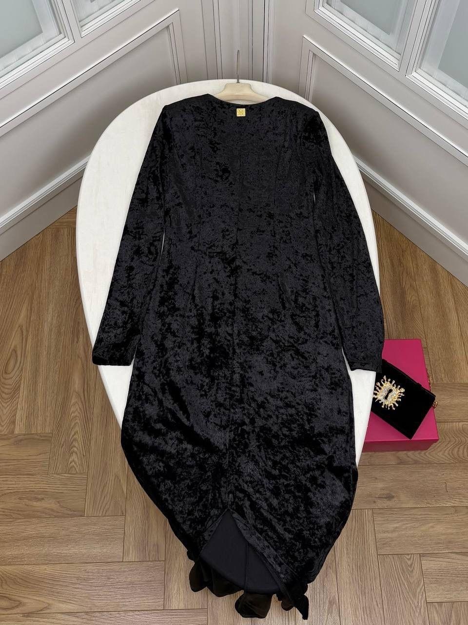 бархатное платье,элегантные платья,черное бархатное платье,платье из бархата,бархатное платье длинное