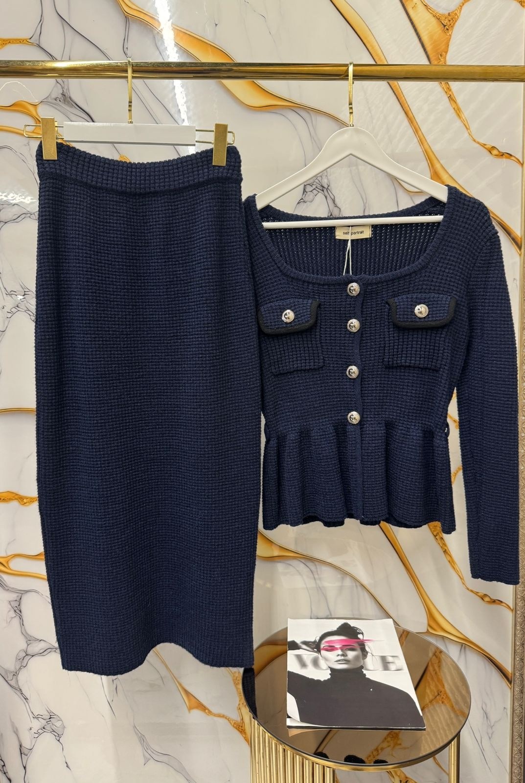 элегантные костюмы,трикотажные костюмы,твидовый костюм с юбкой,костюм с юбкой трикотажный,вязаный костюм с юбкой