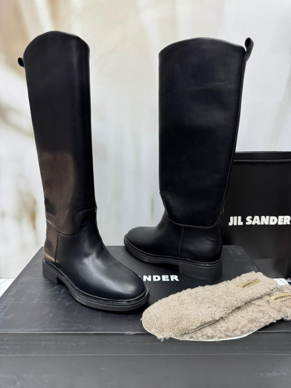 ,женские сапоги,сапоги jil sander,кожаные сапоги,высокие сапоги