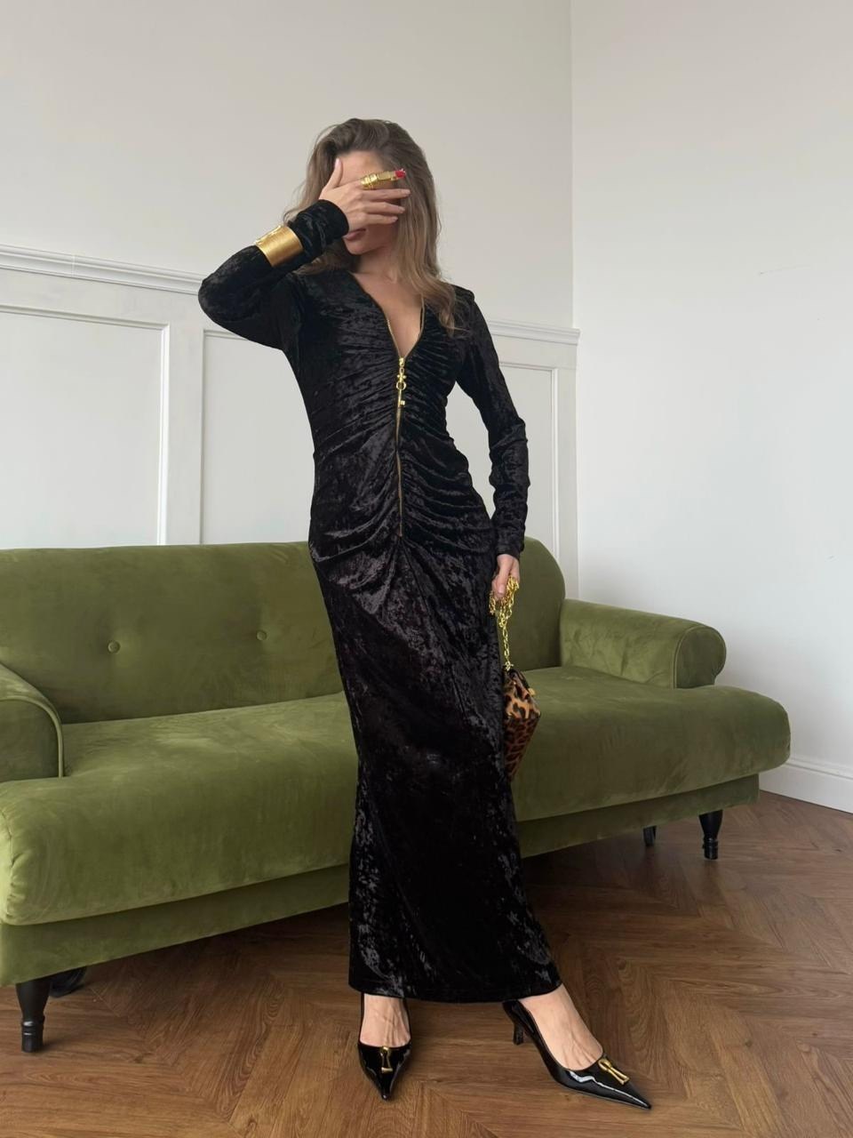 бархатное платье,элегантные платья,черное бархатное платье,платье из бархата,бархатное платье длинное