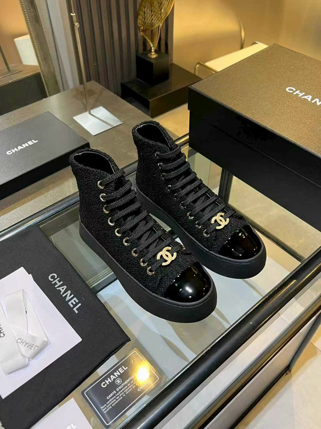 ,chanel кроссовки,кеды диор черные,ботинки chanel,кеды женские chanel