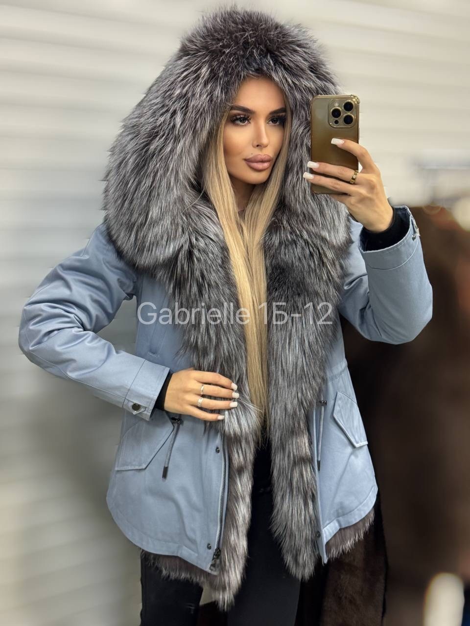 парка с натуральным мехом,парка с мехом,парка с натуральным мехом чернобурки,парка с натуральным мехом женская,парка с мехом женская