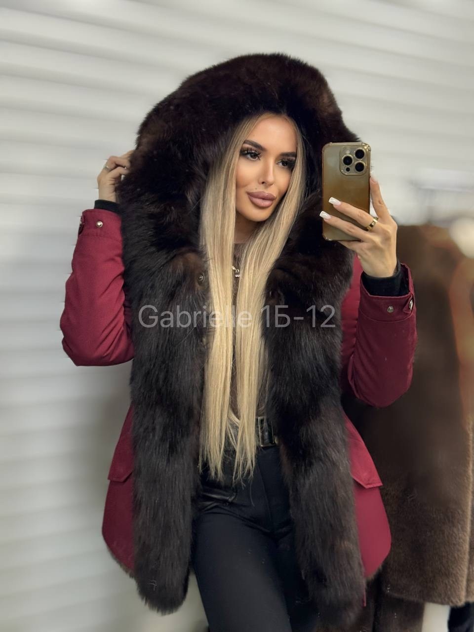 парка женская с натуральным мехом,парка с мехом,парка с натуральным мехом,красная парка с мехом,зимняя парка с мехом "сюзанна" бордо