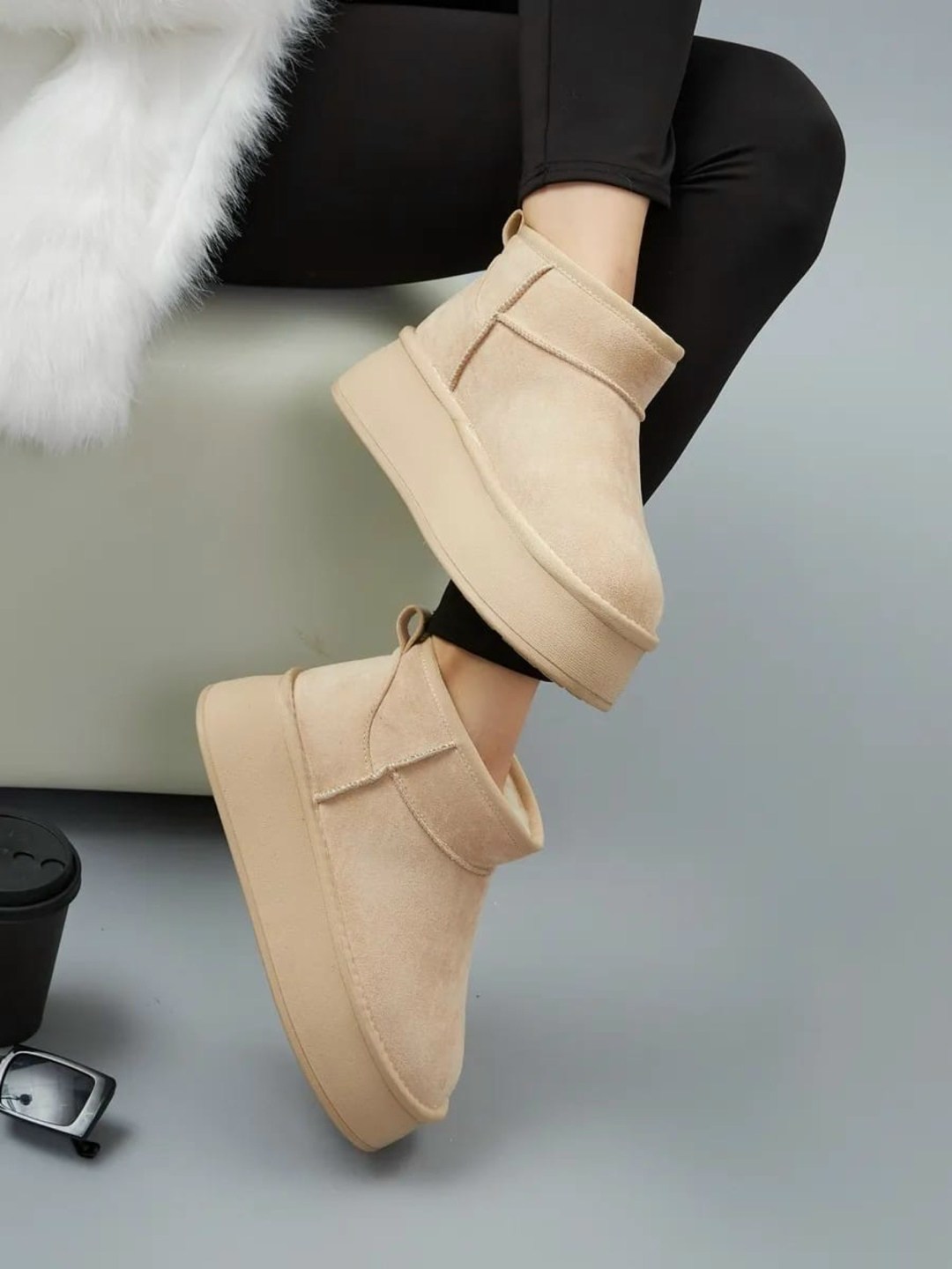 ,зимняя  женская,замшевые ботинки,женские угги,угги укороченные