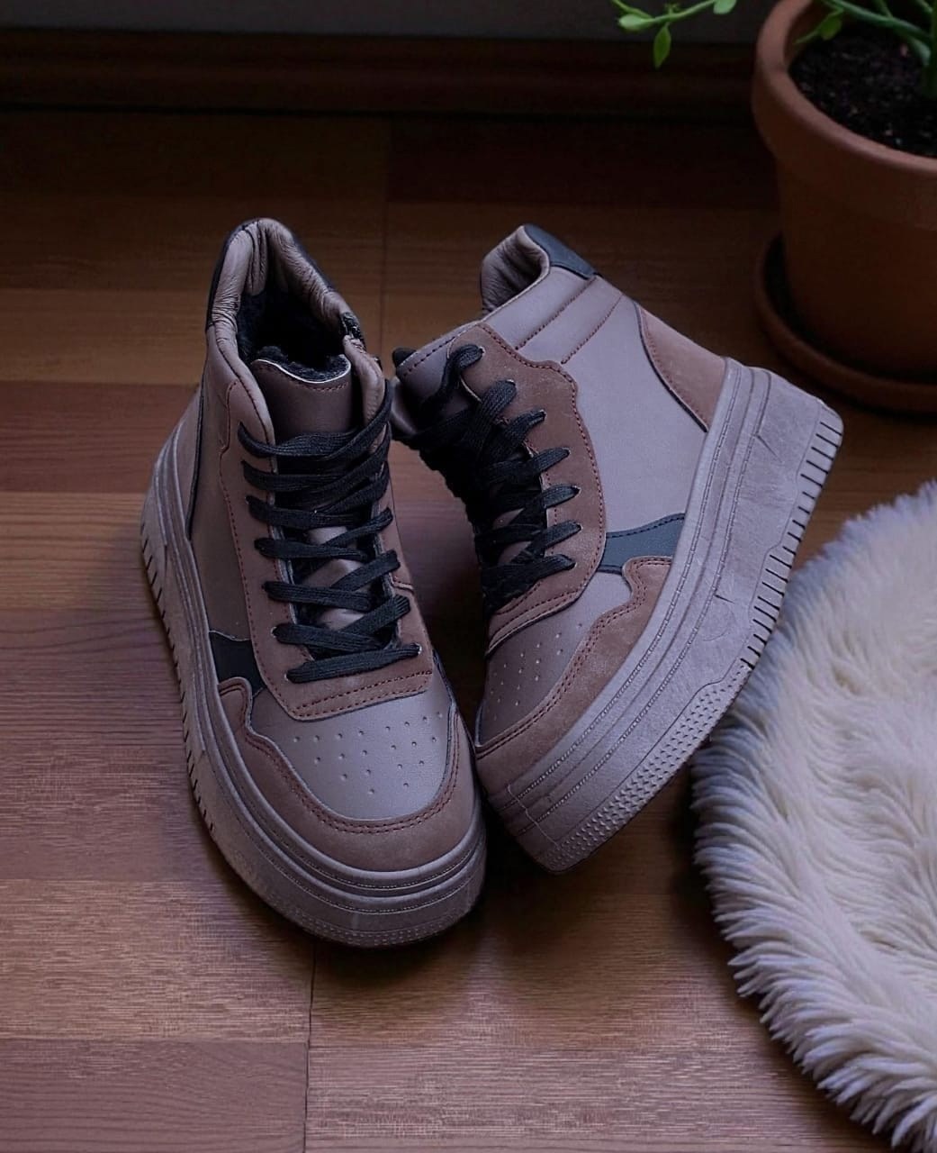 ,кроссовки женскиe,высокие кроссовки, женская,спортивная