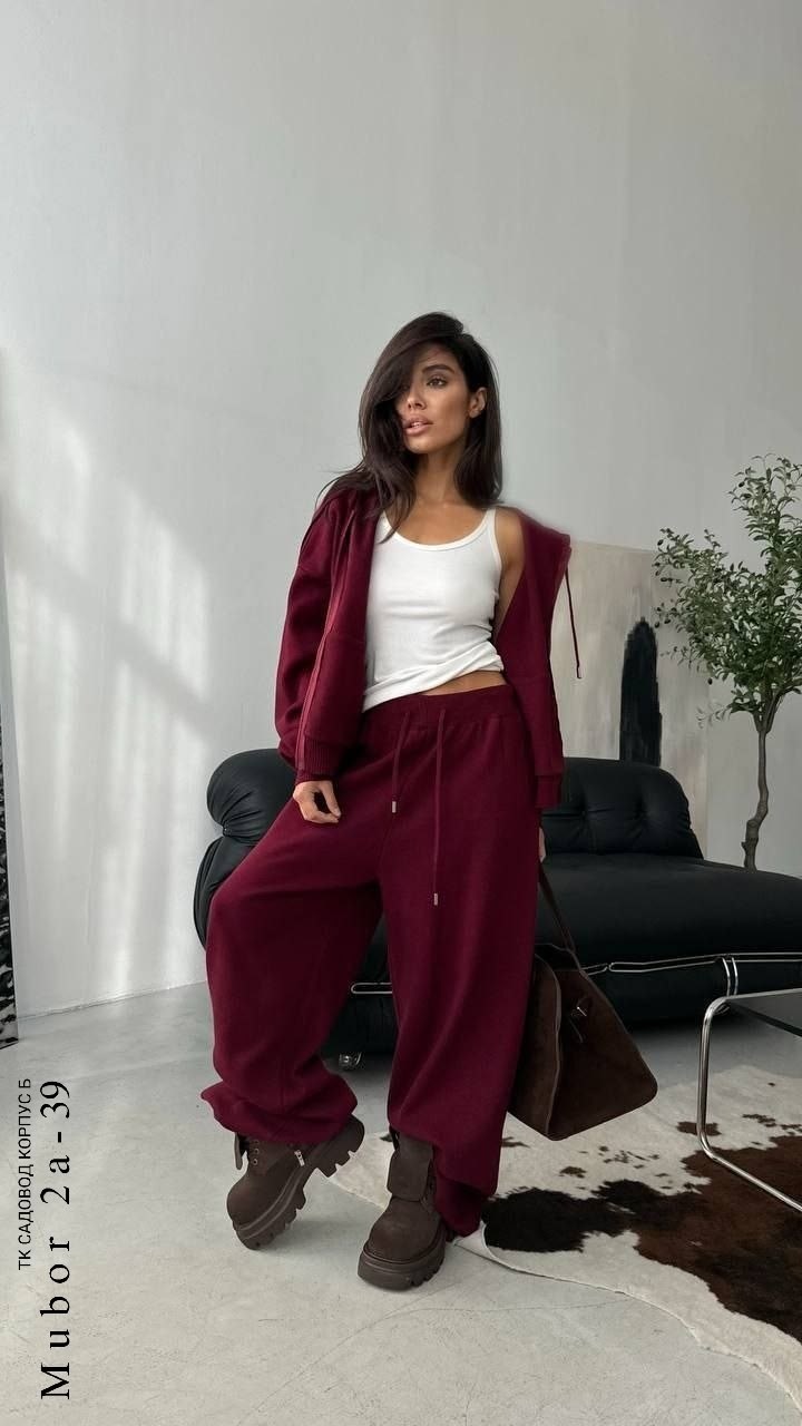 трикотажные костюмы,костюмы женские,костюм женский на флисе,костюм женский молочный,костюм белый