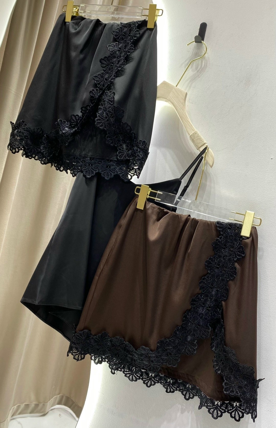 куртка замшевая,кожаные куртки,замшевая куртка женская,куртка бомбер,кожаная женская куртка