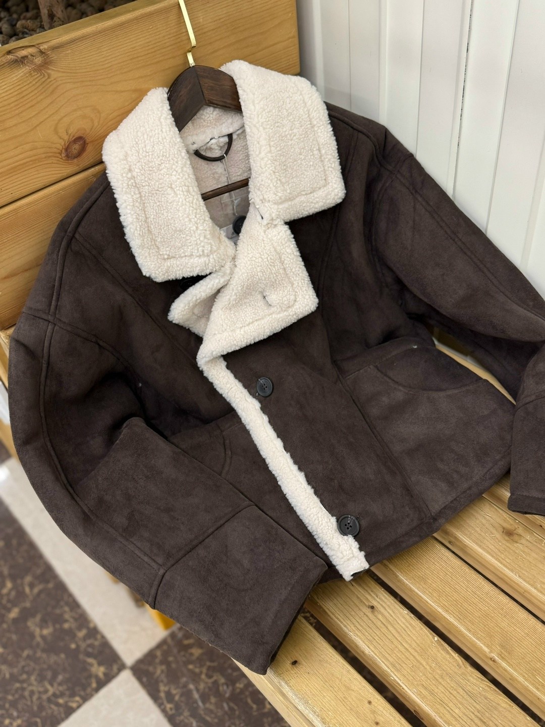 стильная дубленка,модная куртка,пальто модное,модные дубленки 2025 женские тренды,дубленка женская