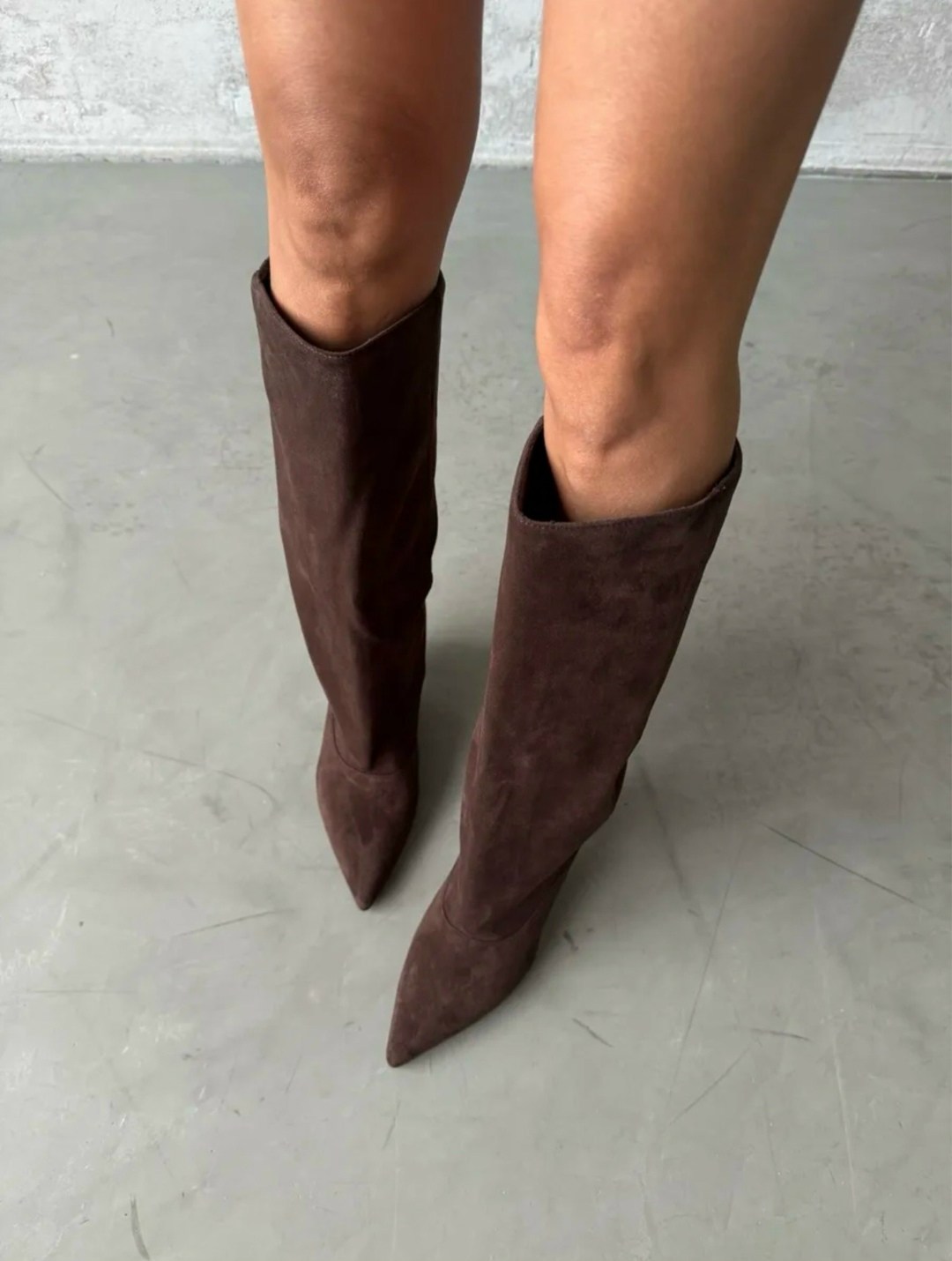 замшевые сапоги,элегантные сапоги,высокие сапоги,сапоги из натуральной замши,коричневые сапоги
