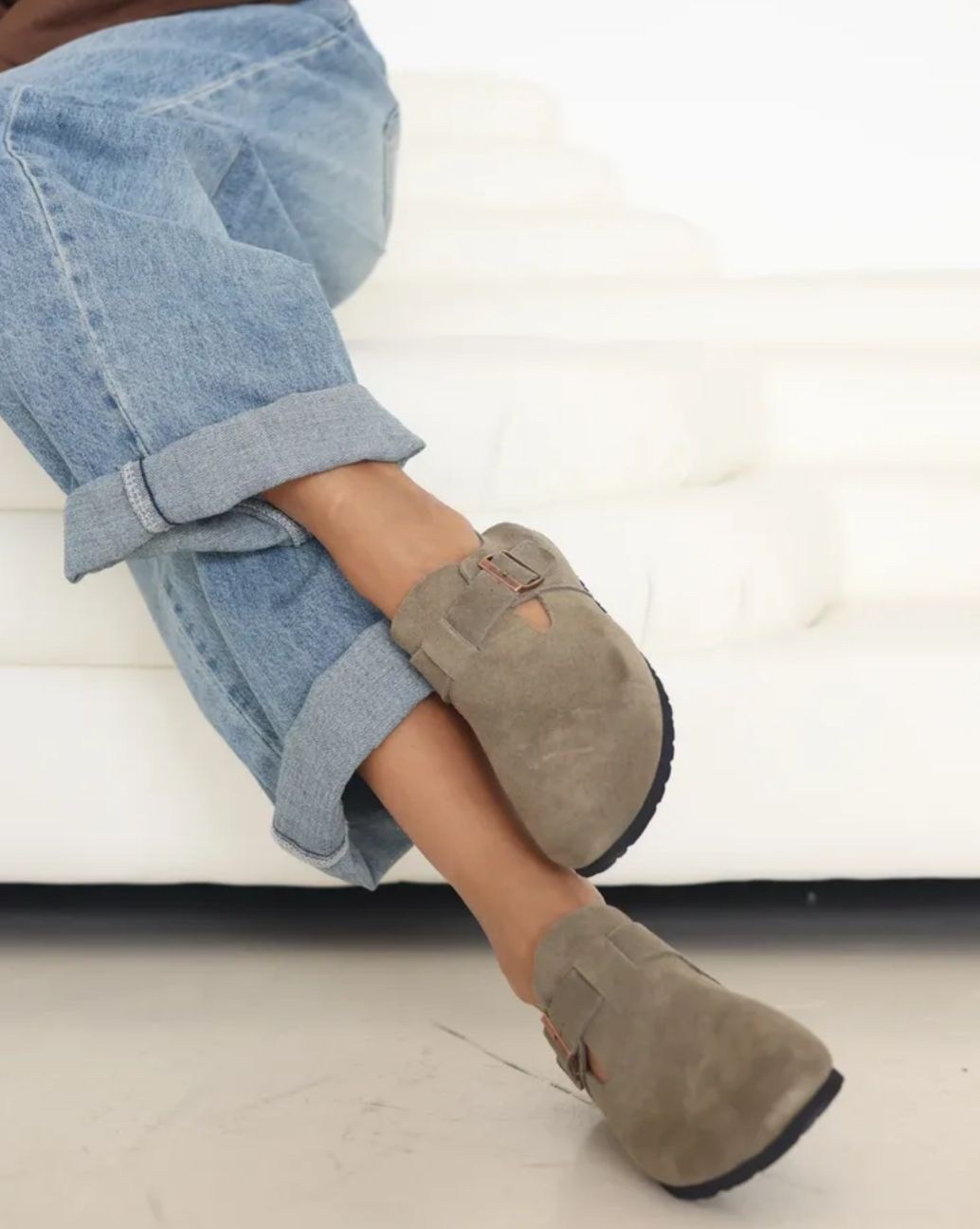 ,женские шлепанцы,тапочки модные,мужские тапочки,замшевые сабо