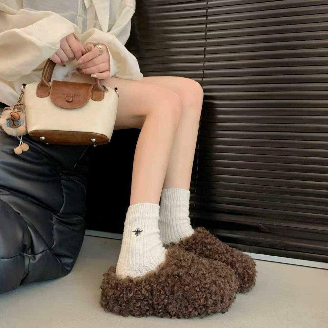 тапочки меховые,женские меховые тапочки,женские тапочки с мехом,тапочки модные,