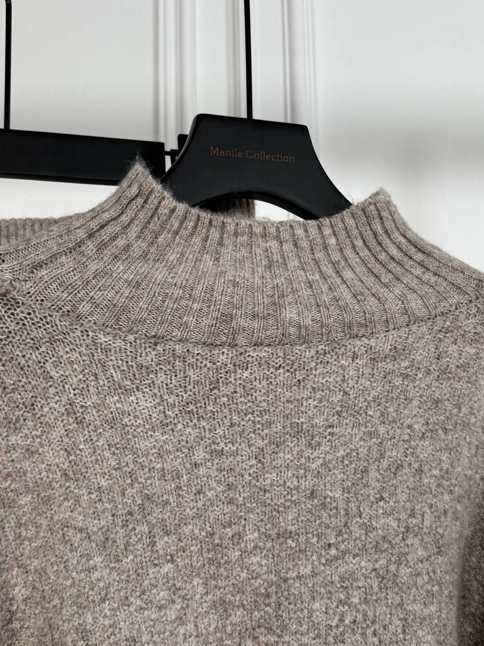 свитера женские,стильный свитер,бежевый свитер оверсайз,кофты оверсайз,свитеры вязаный оверсайз