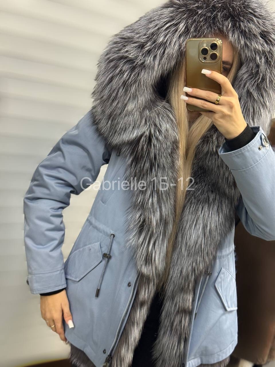 парка с натуральным мехом,парка с мехом,парка с натуральным мехом чернобурки,парка с натуральным мехом женская,парка с мехом женская